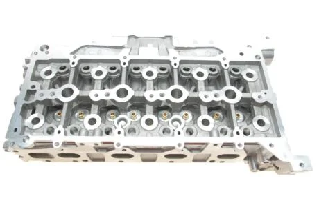 Головка блоку циліндрів AMC 908260