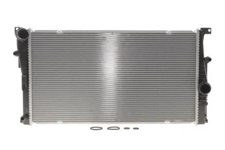 Радіатор охолодження двигуна NRF 550295