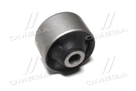 Сайлентблок переднього важеля CTR GV0185