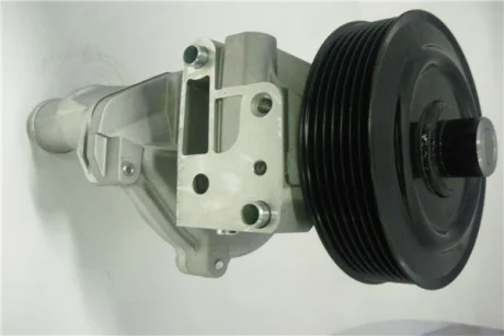 Насос водяний з патрубком Ford Transit 04-/06- GMB GWF107AH