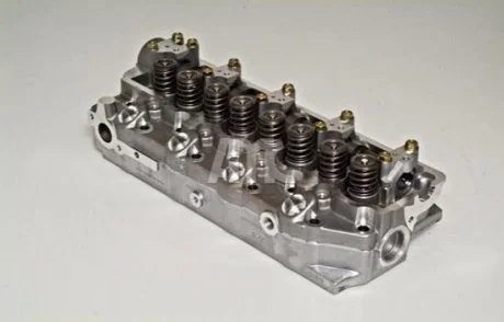 Головка блока циліндрів AMC908613 AMC 908613