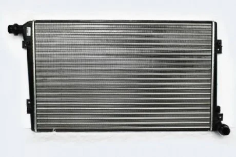 VW Радиатор охлаждения Audi A3,Skoda Octavia II,Caddy III,Golf V,Passat,Touran 1.9/2.0TDI ASAM 80330