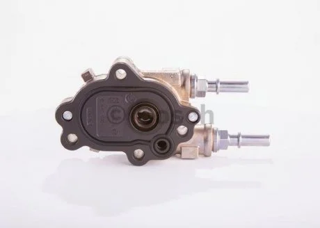 Механічний паливний насос 0 440 020 096 BOSCH 0440020096