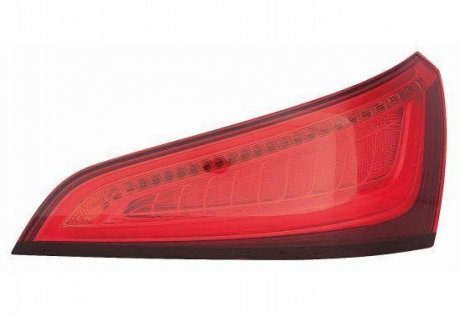 AI Q5 08- Фонарь зад.пра. LED, + патрон. 12- DEPO 446-1941R-AE