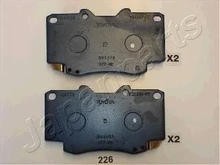 TOYOTA Тормозные колодки передние Hilux 06- JAPANPARTS PA-226AF