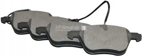 Гальмівні колодки пер. T4 1.9/2.4/2.5 D/TDI -03 (R16) (з датчиком) JP GROUP 1163604310