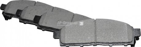 Колодки тормозные передние Mitsubishi L200 05-15 (tokico) JP GROUP 3963600210