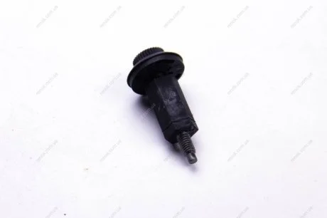 Фіксатор пластикової кришки двигуна Berlingo/Partner 2.0HDI Metalcaucho 04479