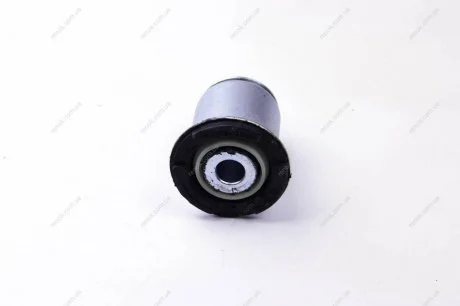 Сайлентблок перед балки Trafic/Vivaro 01- задній Metalcaucho 05759