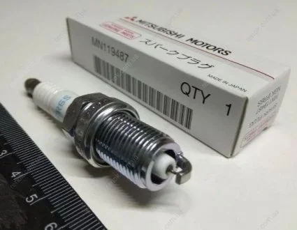 Свічка запалювання ірідієва Lancer IX 1.6i MITSUBISHI MN119487