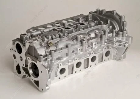 Головка блоку циліндрів (у зборі з клапанами) Master III 2,3dci (10-), 2,0dci Trafic II (06-14) RENAULT 110417248R