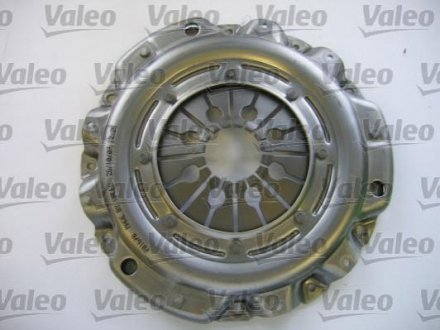 Комплект зчеплення Vito (638) 2.2CDI 99-03 Valeo 826531
